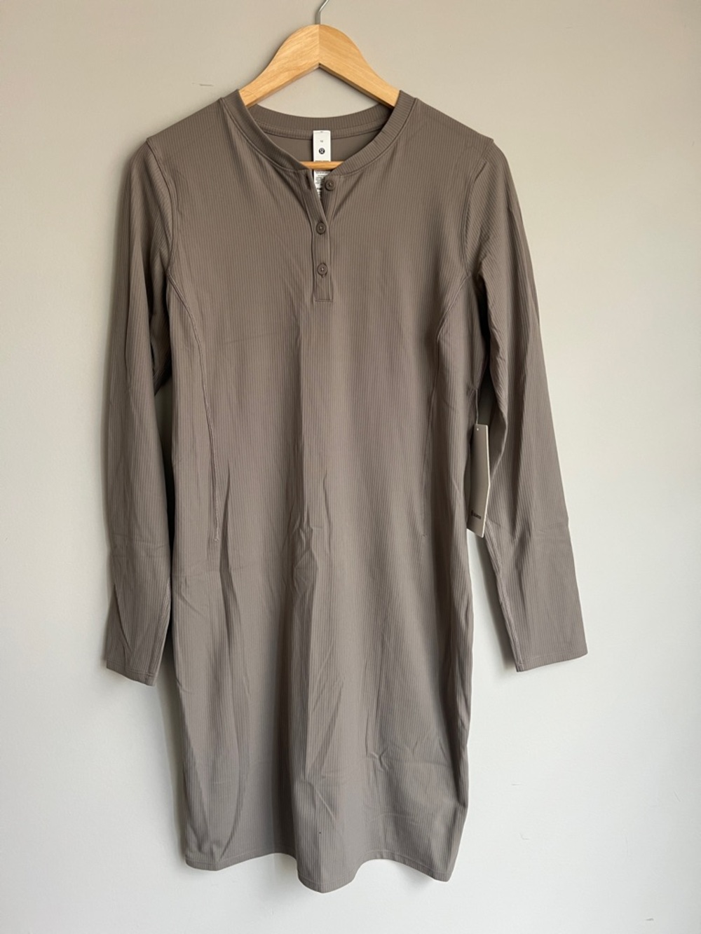 Lululemon All Aligned Ribbed Long-Sleeve Henley Dress Warm Ash Grey Size 10 NWT
